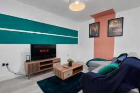 Stunning 3 bed Abode Great Location